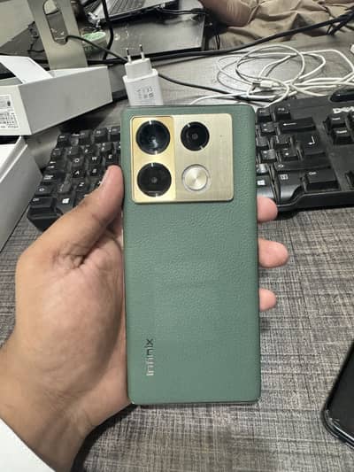 Infinix Note 40 Pro