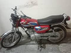 Honda 125 Red colour
