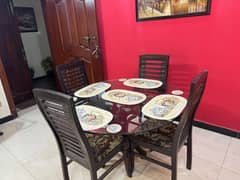 Dinning Table with 4 chairs  made out of Pure wood