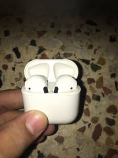 i12 pro 4 Airpods