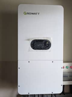Growatt Hybrid Inverter 10KW model no. SPH 10000TL-HU (5 YRS WARRANTY)