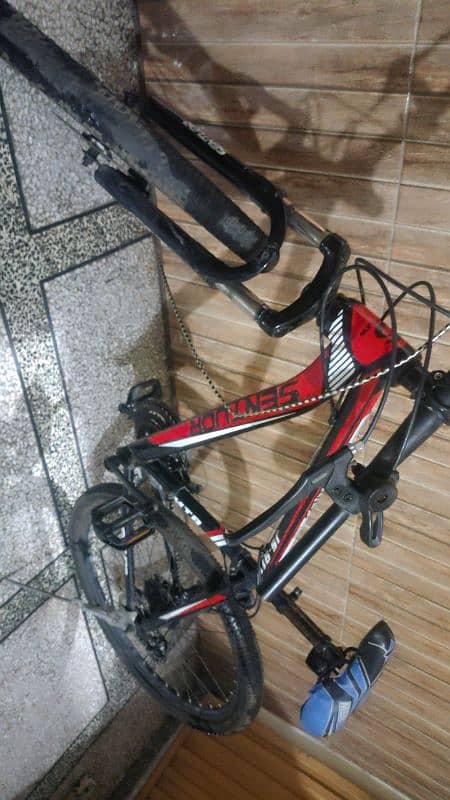 MTB cycle for sell 6 month used only in good condition with 11 gear's 1