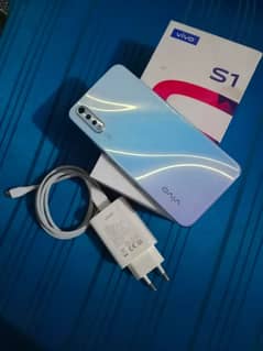 vivo S1