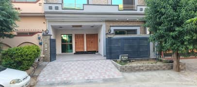 8 Marla House available for Rent