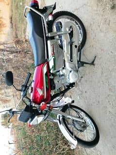 all okay bike red colour bike 2022 model Islamabad number