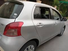 Vitz Geniune 1300cc