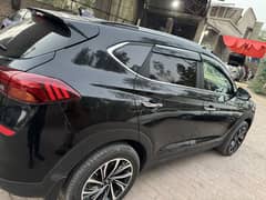 TUCSON AWD