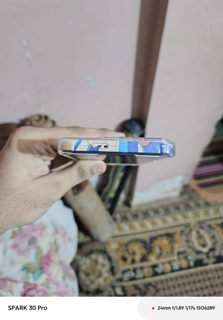 infinix note 30 in clean and clear condition 7