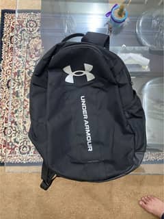 Under Armour Hustle lite