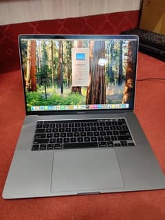 MacBook Pro 2019  16 inch screen size i7 processor 16 Gb Rm 512 SSd