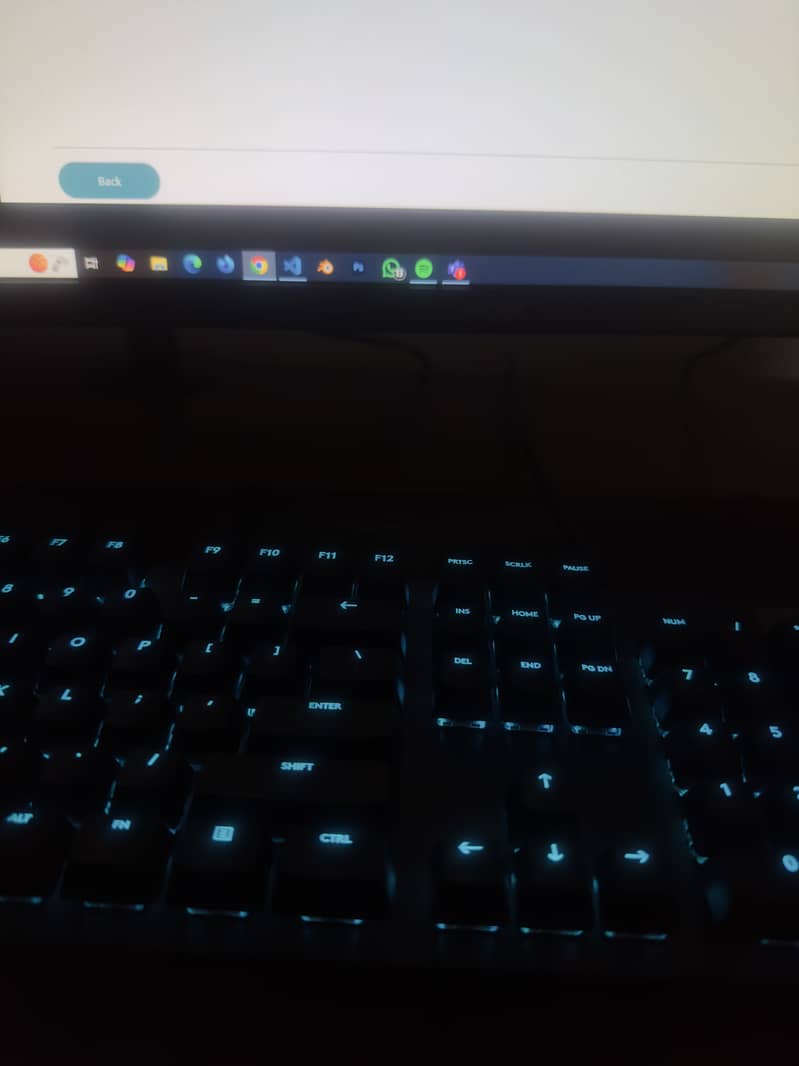 Logitech g512 carbon full rgb mechanical keyboard blue click switches 2