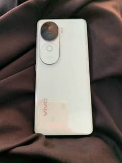 urgent sale vivo v40 e