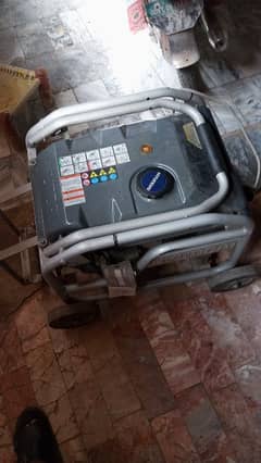 A good condition 9/10 Hyundai Generator for sale