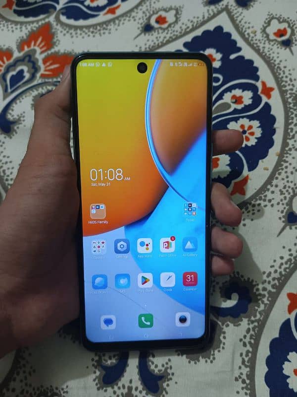 TECHNO SPARK 8 PRO 10/10 CONDITION BOX Available 0
