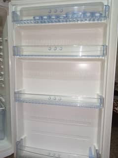 haier full size fridg 03335095802