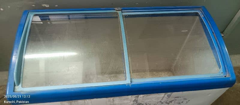 pls read add first freezers Available for sale 4