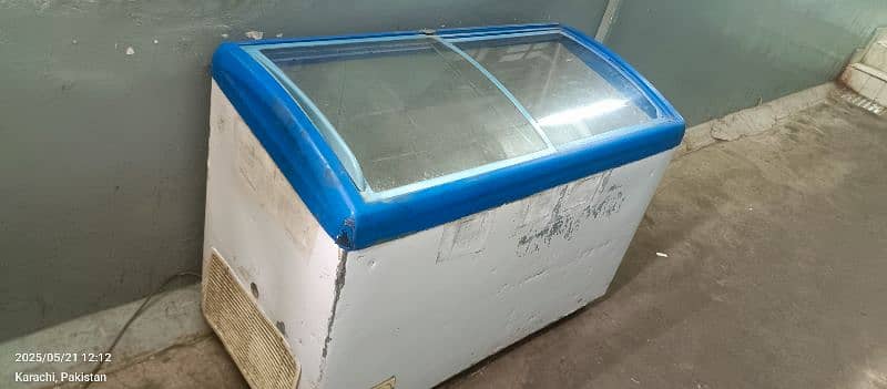 pls read add first freezers Available for sale 6