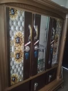 Iron almari 3 door urgent sale