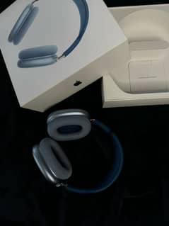 Apple AirPods Max with Apple Animation urgent sell with wireless