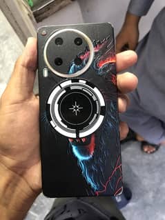 Tecno camon 30 loewe edition