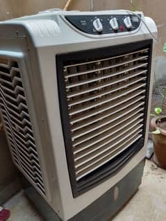 Iizone Room Cooler model 9000