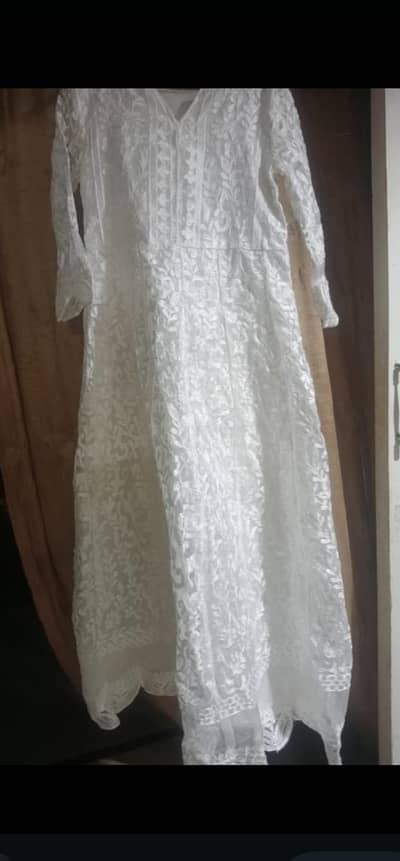 white beautiful maxi with elegant dupatta