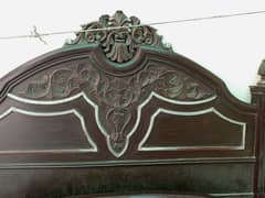 Used Double bed urgent sale with serious buyer contact me