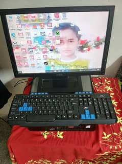 Dell Core 2 Duo CPU with 17" LED