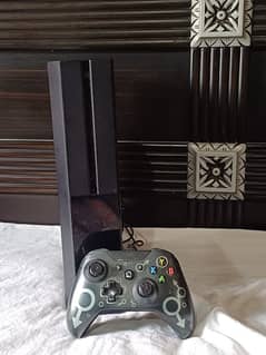 Xbox one | 1Tb | 1 wired controller | Games Installed