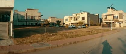 10 Marla Corner Plot For Sale In Bahria Town Phase 8 Prime Location &Amp; Ready For Construction