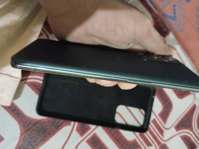 one plus all ok single line on lcd non PTA 12/256 2