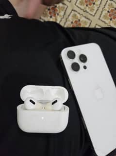 APPLE AIRBUDS 2023 +92 333 6017467 URGENT SALE (IMPORTED FROM SAUDI)