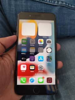 Iphone 7 plus 32gb factory unlocked.