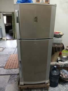 Dawlance Fridge with stabilizer