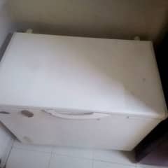 Domestic used Waves Freezer