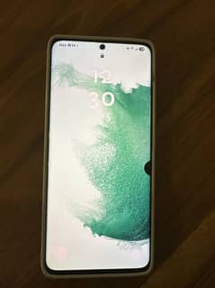 Samsung s21 ultra with dot