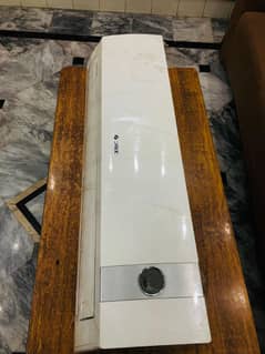 Powerful GREE 1.5 Ton Split AC - Non Inverter (Excellent Condition)