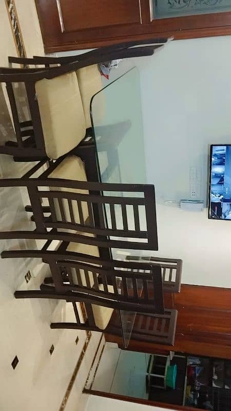 Dinning table for sale in good condition Just like new 0