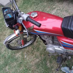 Honda CG 125 urgentlyy sailing.