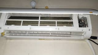 uses good condition inverter split ac