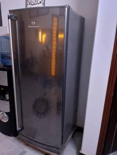 Dawlance Verticle type deep freezer