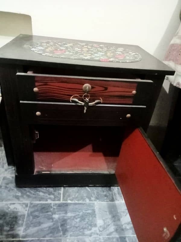 Wooden Bed Set 3