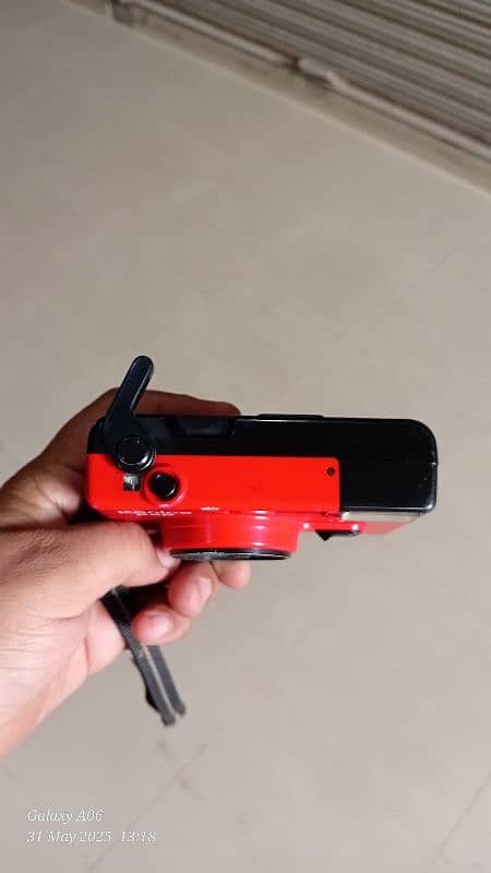 Konica Pop 135 point&Shoot Camera in Good condition 1