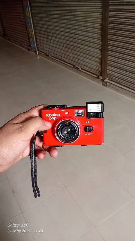 Konica Pop 135 point&Shoot Camera in Good condition 5