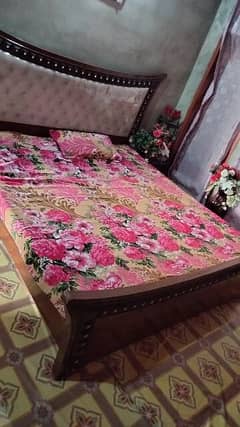 BAD ROOM SEAT & SOFA SET