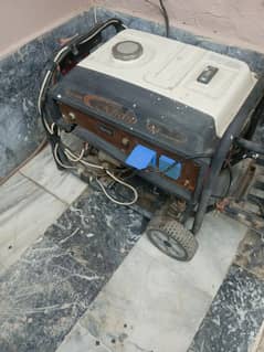 4 kV generator for sale in excellent condition.