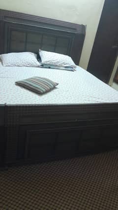 Bed  with 2 side racks