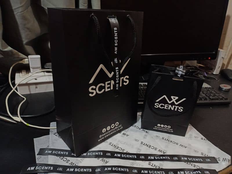 Paper bags|Woven Labels|PERFUME BOX|Shopping Bags||Green Net 0