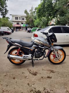 Honda CB150 F