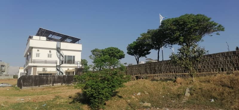 10 MARLA READY TO CONSTRUCT RESIDENTIAL PLOT FOR SALE IN BLOCK F-1 3